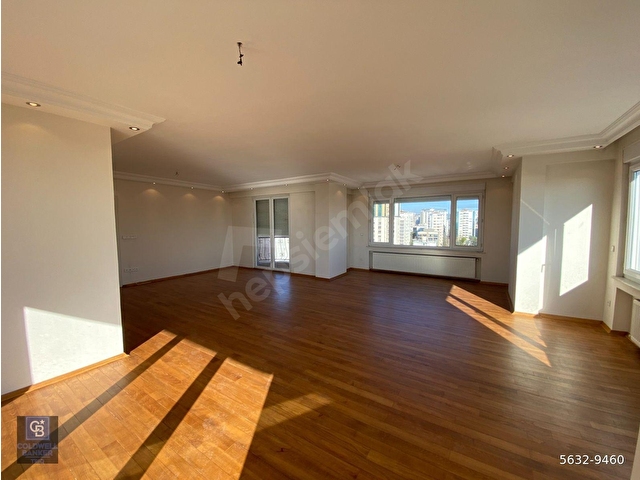 ERENKÖYDE CADDE VE DENİZ MANZARALI 225 M2 4+1 DAİRE - Görsel 12