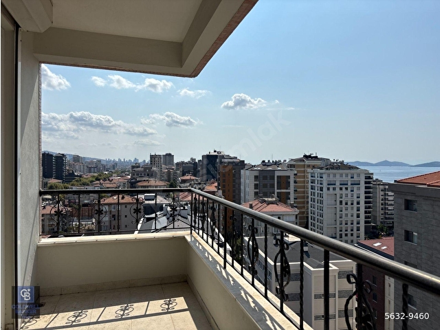 ERENKÖYDE CADDE VE DENİZ MANZARALI 225 M2 4+1 DAİRE - Görsel 18