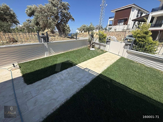 Pelitköy sahilin de plaja 150 metre forleks villa - Görsel 2