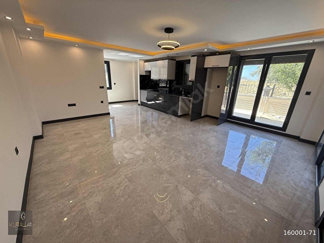 Pelitköy sahilin de plaja 150 metre forleks villa - Görsel 6