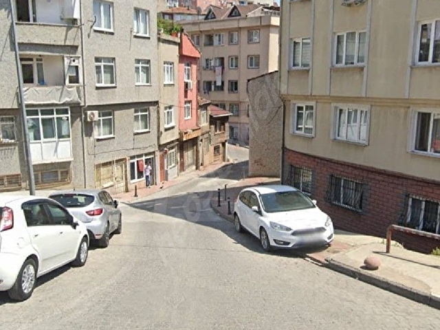 KASIMPAŞA KULAKSIZ MAHALLESİ DUTDİBİ SOKAK KİRALIK DAİRE 2+1 80M² - Görsel 16