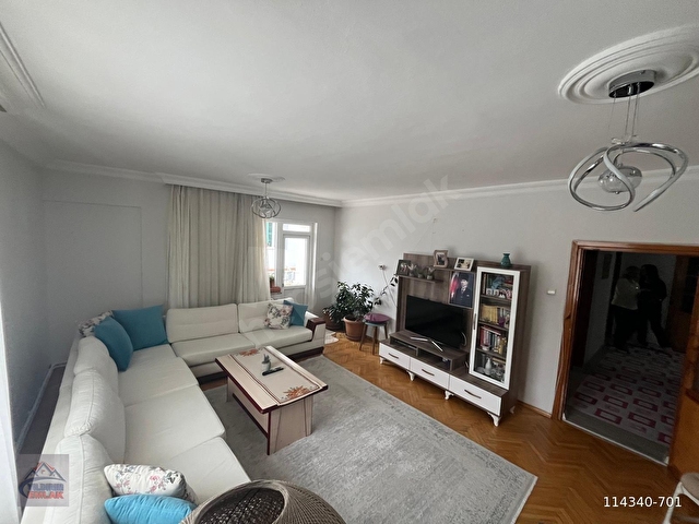 YILDIRIM EMLAKTAN BAHÇELİEVLERDE 3+1 SATILIK DAİRE - Görsel 4