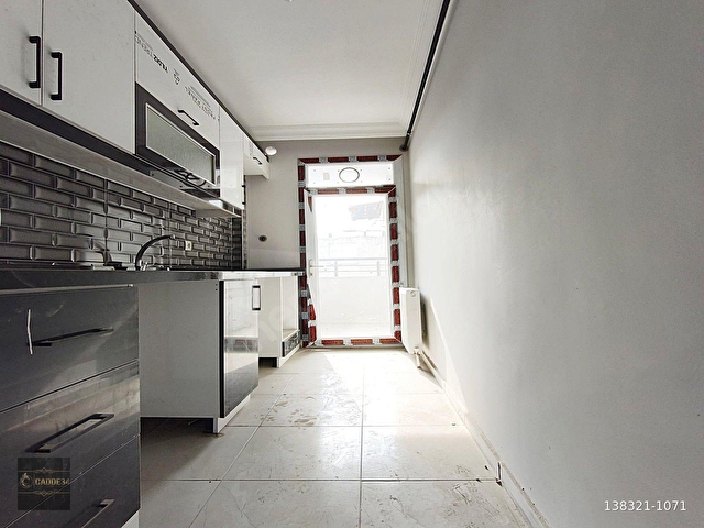 MERKEZİ KONUMDA SIFIR EMİNEVİME UYGUN 2+1 SATILIK ARAKAT DAİRE!! - Görsel 7