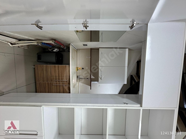 Arven Plazada Bulvar Cepheli, Asma Katlı Kiralık Dükkan - Görsel 20