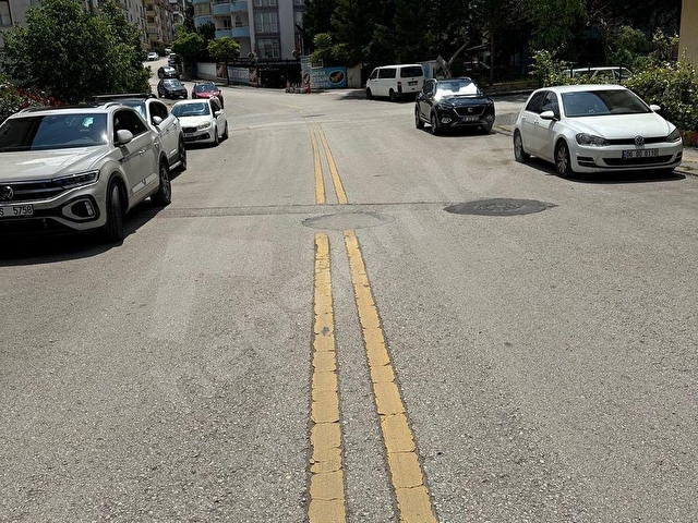 SELÇUK EMLAKTAN AŞIKPAŞA AÇIN CADDESİ ÜZERİNDE ORTA KAT KOMBİLİ ÖN CEPHE FUL YAPILI ISI YALITIMLI - Görsel 4