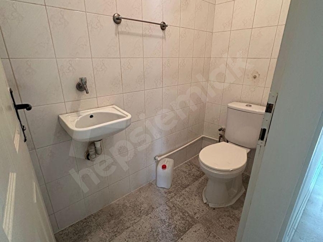 SELÇUK EMLAKTAN AŞIKPAŞA AÇIN CADDESİ ÜZERİNDE ORTA KAT KOMBİLİ ÖN CEPHE FUL YAPILI ISI YALITIMLI - Görsel 17