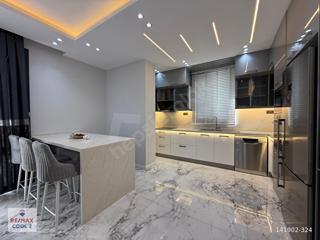 DENİZE 300 METRE , MODERN LÜX MÜSTAKIL VİLLA , ÖZEL HAVUZLU - Görsel 12