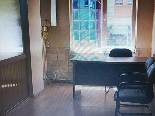 DÜVENÖNÜ ÇARŞI MERKEZDE SATILIK OFİS - Görsel 2
