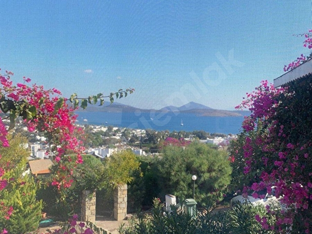 Yahşi nin tercih edilen sitesinde dubleks villa