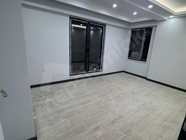 FATİH MAHALLESİNDE ANA CADDE ÜZERİNDE KİRALIK LÜKS 4+1 DAİRE DETAYLI BİLGİ İÇİN ARAYINIZ - Görsel 3