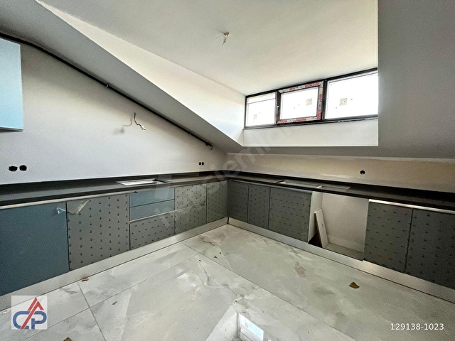 ÇENGELKÖY BAHÇELİEVLER MANZARA OTOPARK 340M2 8+2 DUBLEKS - Görsel 10