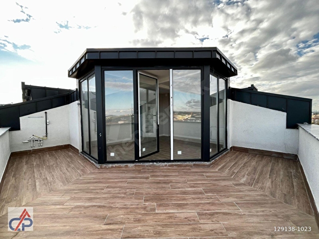 ÇENGELKÖY BAHÇELİEVLER MANZARA OTOPARK 340M2 8+2 DUBLEKS - Görsel 6