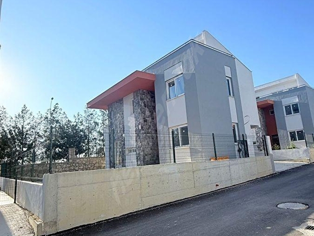KERVANBAŞI GROUP Güvencesi ile Kabasakalda 5+1 havuzlu güvenlikli site içerisinde Satılık Villa - Görsel 19