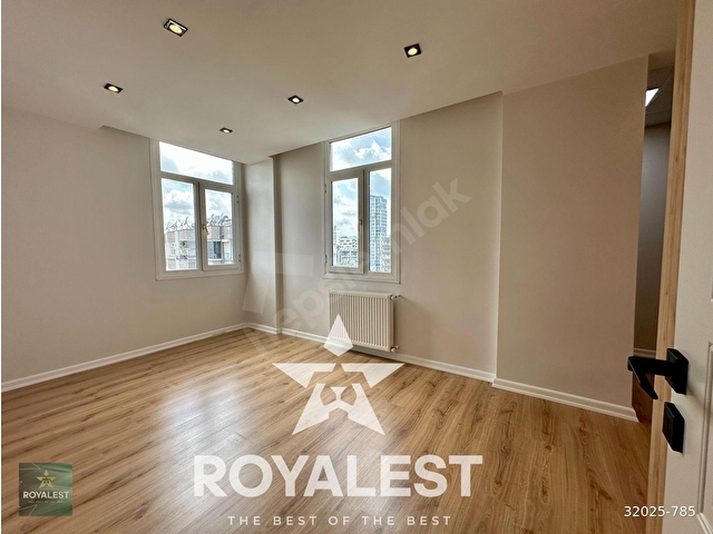 ROYALESTTEN MAHFESIĞMAZDA 4+1 FULL YAPILI LÜX DAİRE - Görsel 3