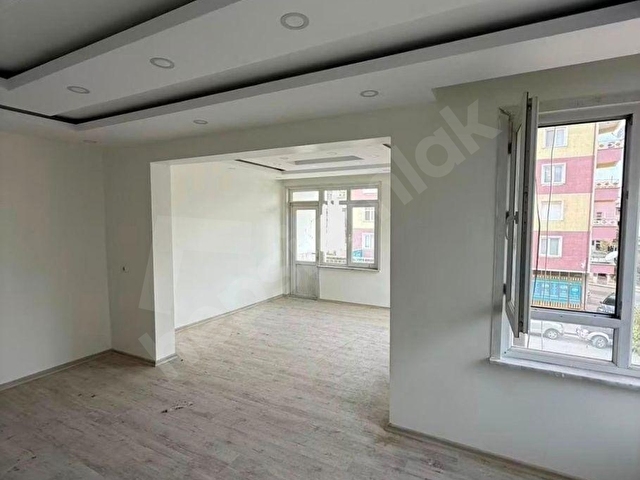 FENARİ MAHALLESİNDE  İÇİ TAMAMEN YENİLENMİŞ  SATILIK DAİRE - Görsel 2