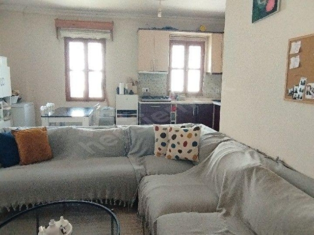 UMURCADA FIRSAT! BAHÇELİ, GENİŞ BALKONLU, MERKEZİ KONUMDA 2+1 SATILIK DAİRE - Görsel 4
