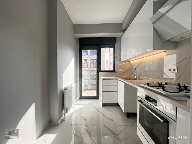SİTE İÇİNDE 7/24 Güvenlikli,Sıfır,Balkonlu,Ebeveynli 75m²NET 2+1 - Görsel 8