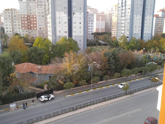 E-5, Ana Cadde, İş Merkezi, Sanayi. Balkonlu - Görsel 13