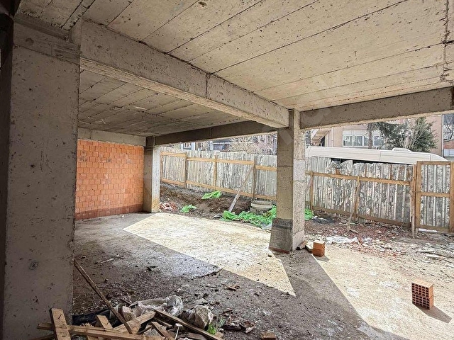 YEŞİLCE ANA CADDEDE SATILIK 90M2 DÜKKAN DÜZ GİRİŞLİ