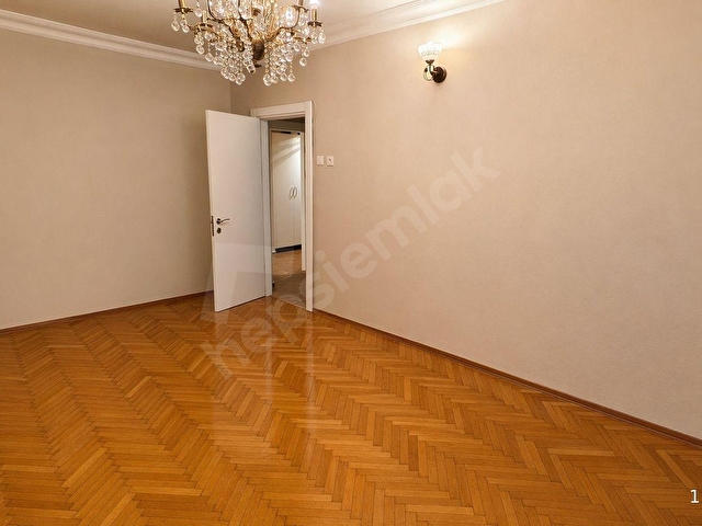 UĞUR ŞAHİNDEN İZMİT MERKEZDE SATILIK ARAKAT 3+1 14OM² DAİRE - Görsel 6