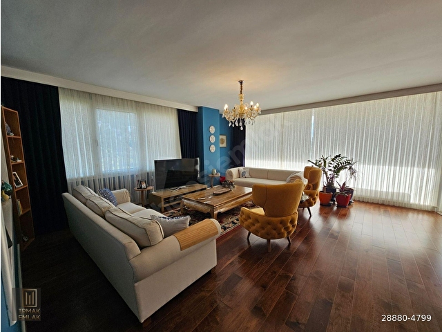 Umurca Emsalsiz Genişlikte 200 m2 3 Banyolu 3+1+1 Satılık Daire - Görsel 8