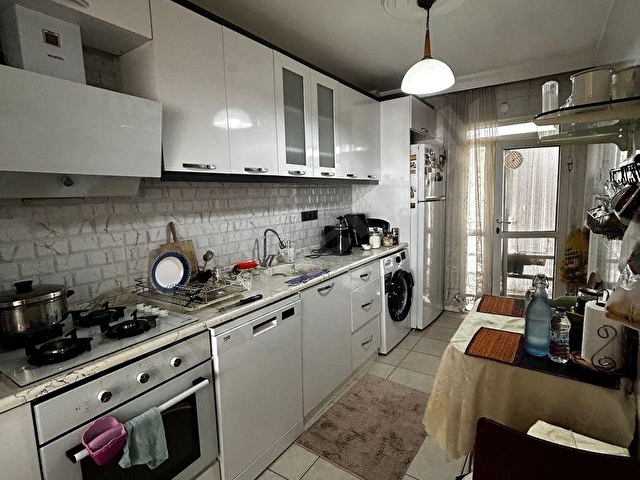 Karşıyaka Yaşar Aksoy sokakta kiralık 3+1 daire - Görsel 15