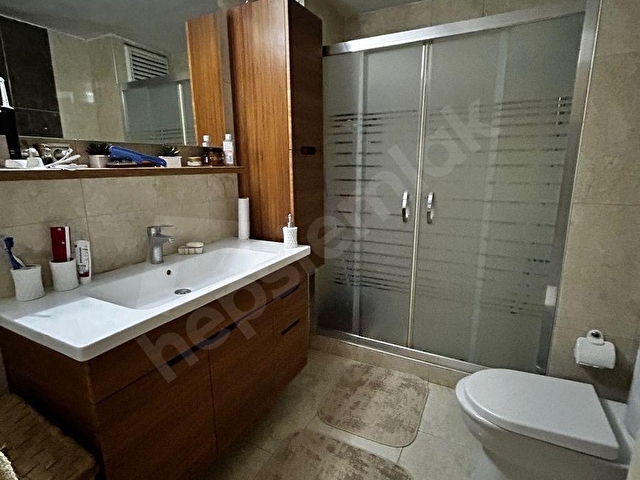 Karşıyaka Yaşar Aksoy sokakta kiralık 3+1 daire - Görsel 24