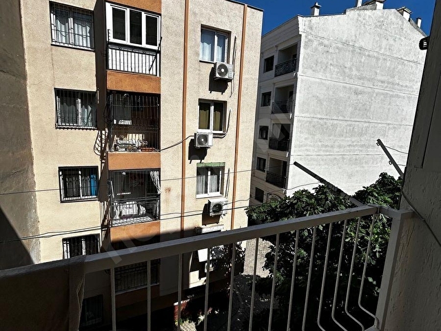 Karşıyaka Yaşar Aksoy sokakta kiralık 3+1 daire - Görsel 29