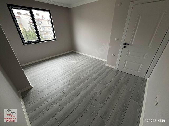 CADDE ÜZERİ,ÖNÜ AÇIK,YERDEN ISITMALI,MODERN 2+1 ARA KAT - Görsel 12