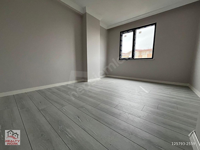 CADDE ÜZERİ,ÖNÜ AÇIK,YERDEN ISITMALI,MODERN 2+1 ARA KAT - Görsel 10