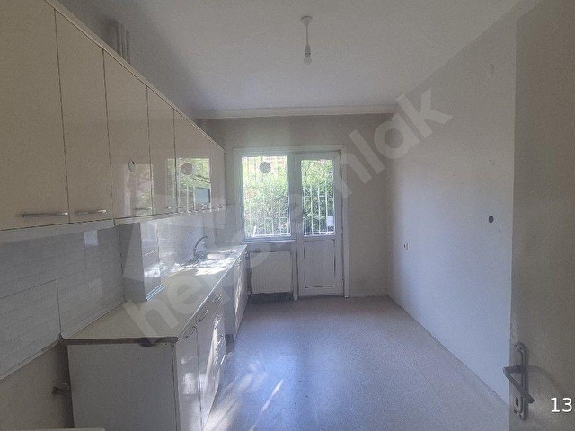 AYRANCI KUVEYT CADDESİNDE 3+1 KİLERLİ MERKEZİ SİSTEM OTOPARKLI - Görsel 12