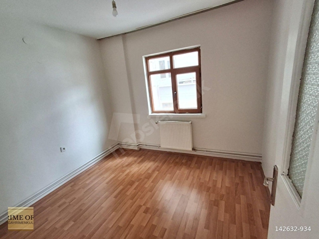 CADDE ÜZERİ MERKEZİ BÖLGEDE 3+1 KİRALIK DAİRE - Görsel 21