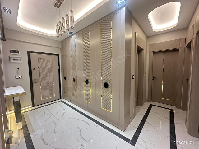 BEŞTEPENİN MERKEZİNDE SİTE İÇERİSİNDE LÜX MASRAFSIZ 2,5+1 DAİRE