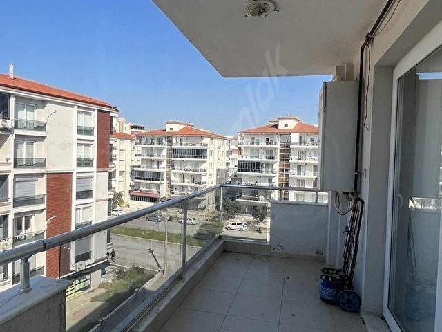 ADNAN MENDERES MAH.DE ARA KAT SATILIK 3+1 DAİRE - Görsel 3