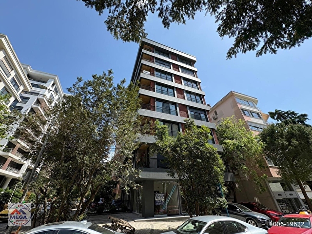 CADDEBOSTAN BAĞDAT CADDESİNE 3.BİNADA 2+1 LÜKS SIFIR...