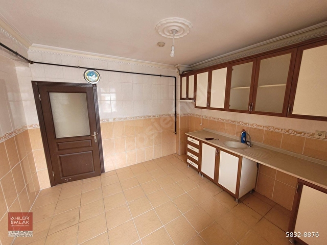 AYVALININ EN MERKEZİ YERİNDE ŞEHİR MANZARALI 4 ODA 1 SALON !!! - Görsel 14