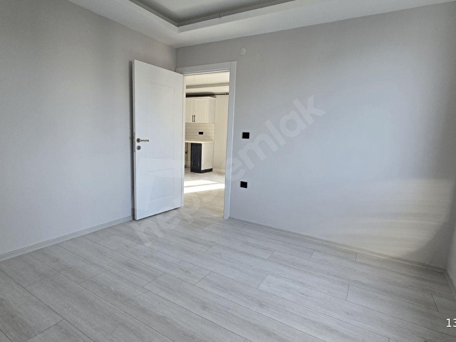 Yeni Mahalle Tramvaya 50 Metre Eşyasız Kiralık 1+1 - Görsel 7