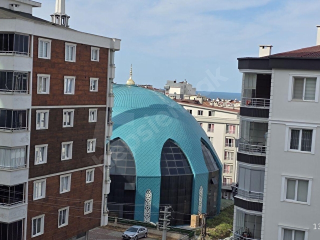 Yeni Mahalle Tramvaya 50 Metre Eşyasız Kiralık 1+1