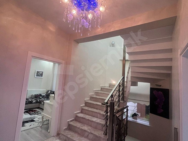 NET YATIRIMDAN ÇERKEZKÖYDE SİTE İÇERİSİNDE ULTRA LÜKS EŞYALI KİRALIK VİLLA - Görsel 14