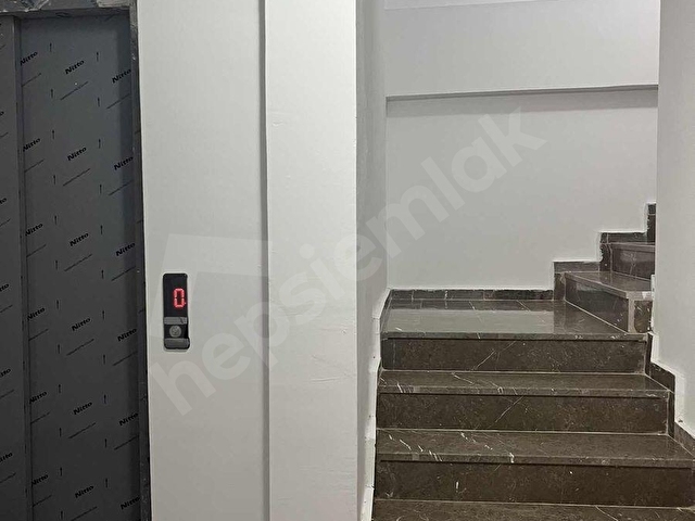 ERDEMİR CAD. ÖZDEMİR VE EREYLİN AVM YAKINI ÖN CEPHE KİRALIK 2+1 - Görsel 17