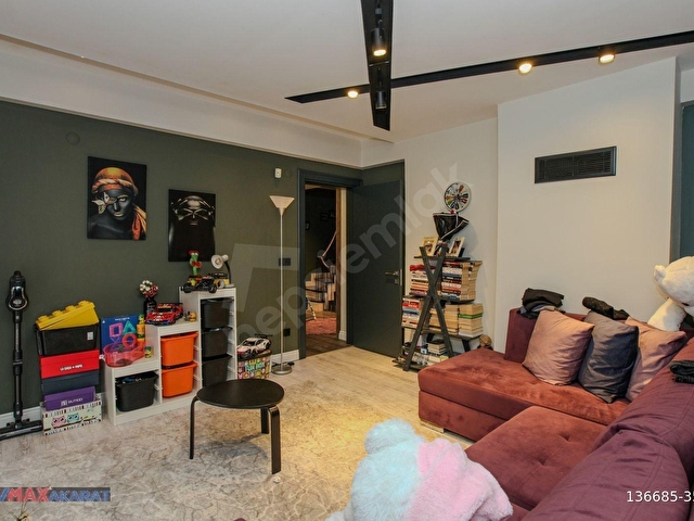 ÇEKMEKÖY TAŞDELENDE SITE İÇERISINDE SATILIK TRIPLEKS 6+2 VILLA - Görsel 21