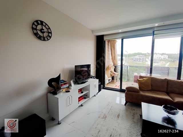 KUŞADASI QUEEN ADA SİTESİNDE EŞYALI SATILIK 1+1 DAİRE - Görsel 13