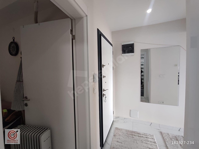 KUŞADASI QUEEN ADA SİTESİNDE EŞYALI SATILIK 1+1 DAİRE - Görsel 17