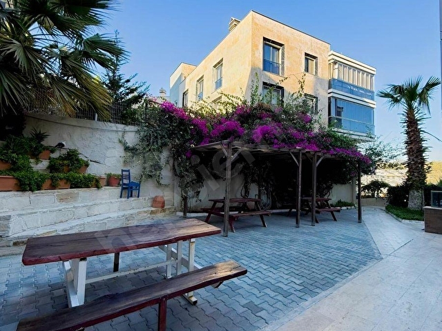 KUŞADASI QUEEN ADA SİTESİNDE EŞYALI SATILIK 1+1 DAİRE - Görsel 4