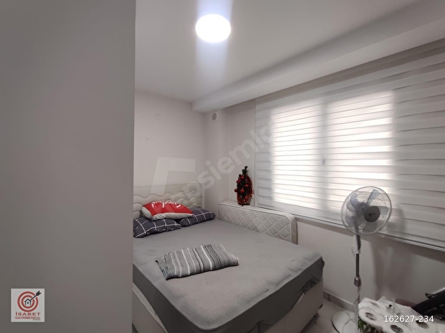 KUŞADASI QUEEN ADA SİTESİNDE EŞYALI SATILIK 1+1 DAİRE - Görsel 22