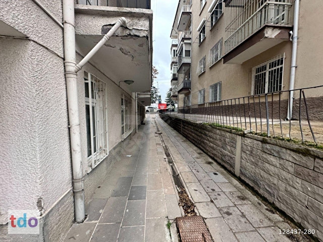 KENNEDY CADDESİNDE, İÇİ YENİLENMİŞ DAİRE - Görsel 6