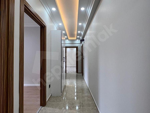 BOSTANCI SPORIUMA KOMŞU ARAKAT GENÇ BİNA AYRI MUTFAKLI 2+1 DAİRE - Görsel 15