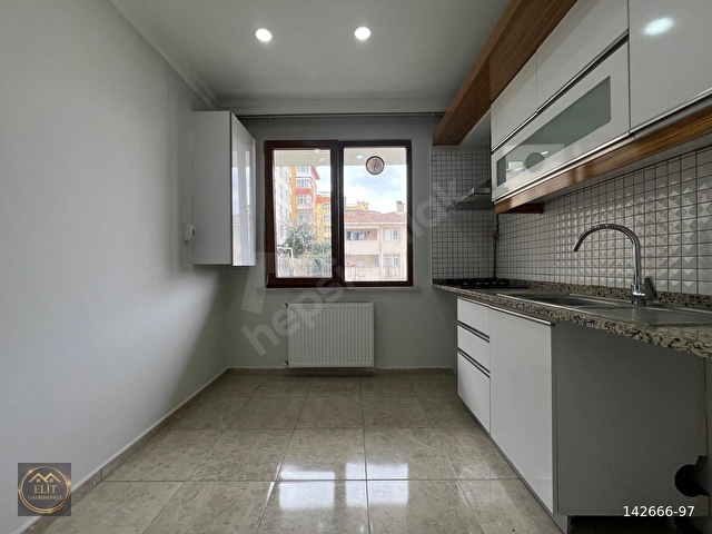 BOSTANCI SPORIUMA KOMŞU ARAKAT GENÇ BİNA AYRI MUTFAKLI 2+1 DAİRE - Görsel 11
