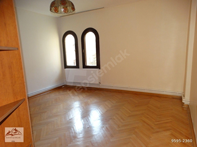 BAHÇELİEVLERDE CENGİZHAN CAD.ÜZERİNDE   4+1 3.KAT. 200M2 KATTA TEK DAİRE ASANSÖRLÜ KARAKUŞTAN - Görsel 27