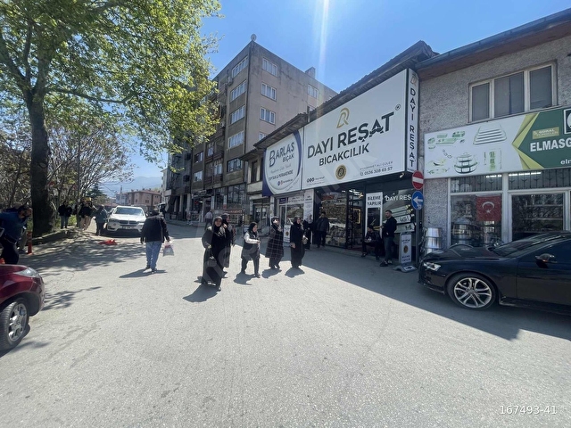 BURSANIN EN İŞLEK NOKTASINDA KOMPLE SATILIK BİNA - Görsel 8